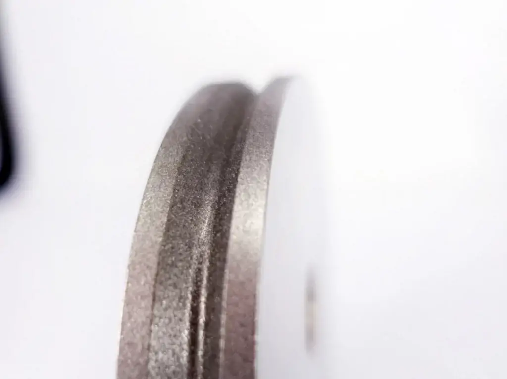 L&agrave;m thế n&agrave;o để chọn một b&aacute;nh m&agrave;i để xử l&yacute; wafer b&aacute;n dẫn?